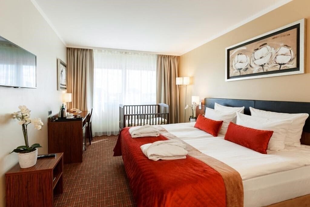 Фото Avalon Hotel 4*