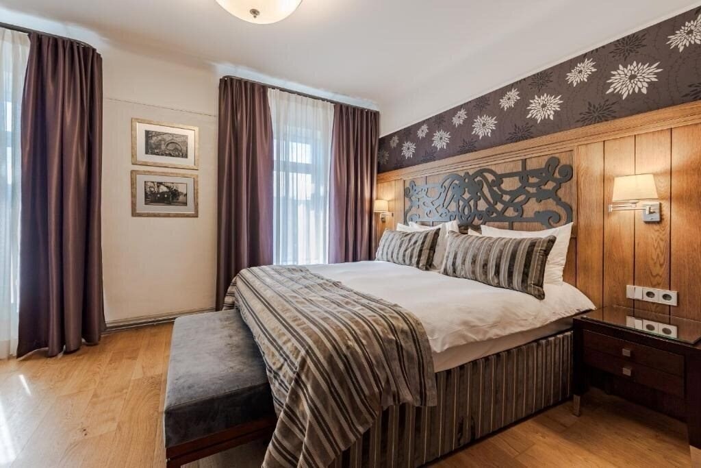Готель Semarah Hotel Metropole 4*