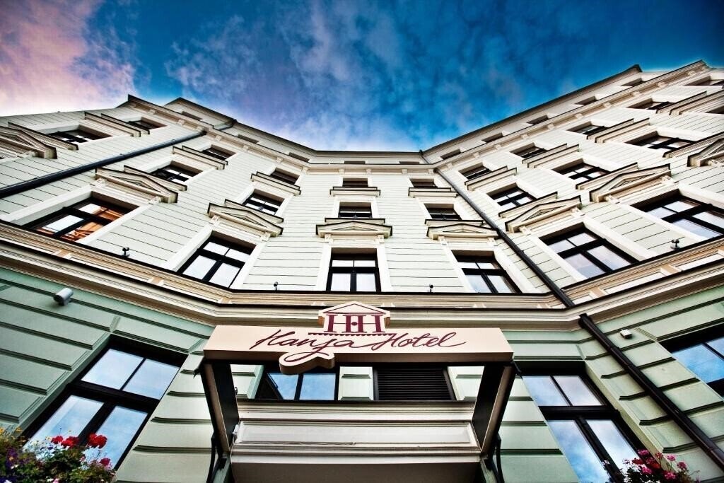 Отель Hanza Hotel 3*