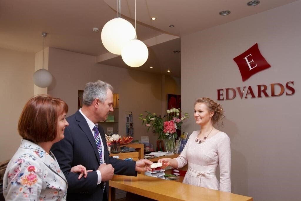 Картинка Edvards 3*
