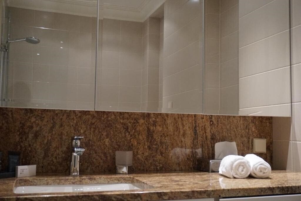 Фотография Wooden Villa Aparthotel 5*