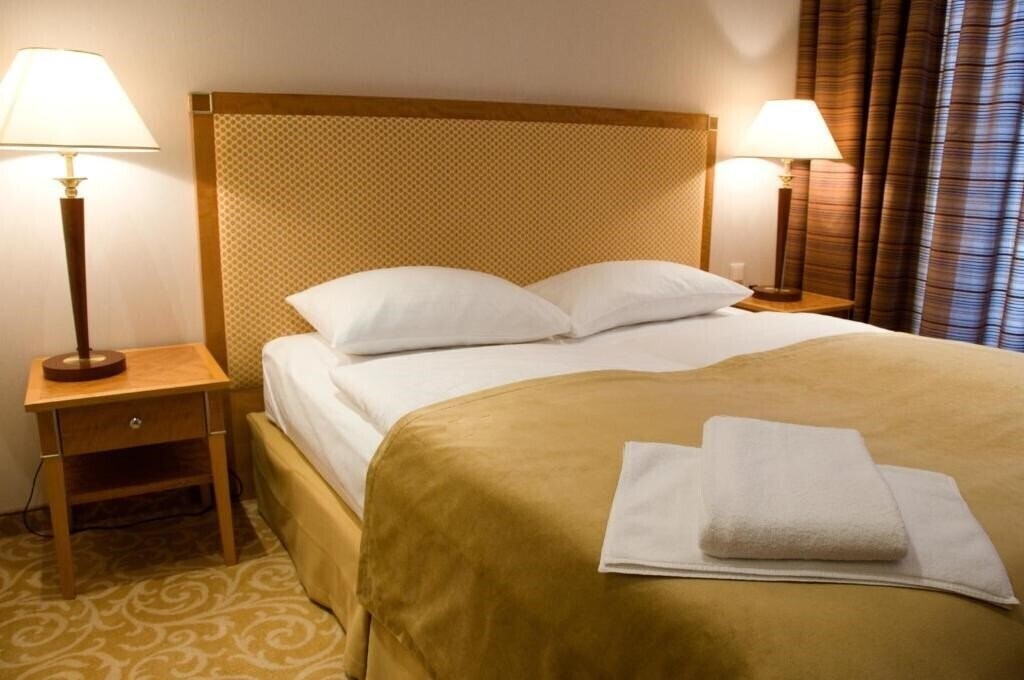 Отель Amber Spa Boutique Hotel 4*