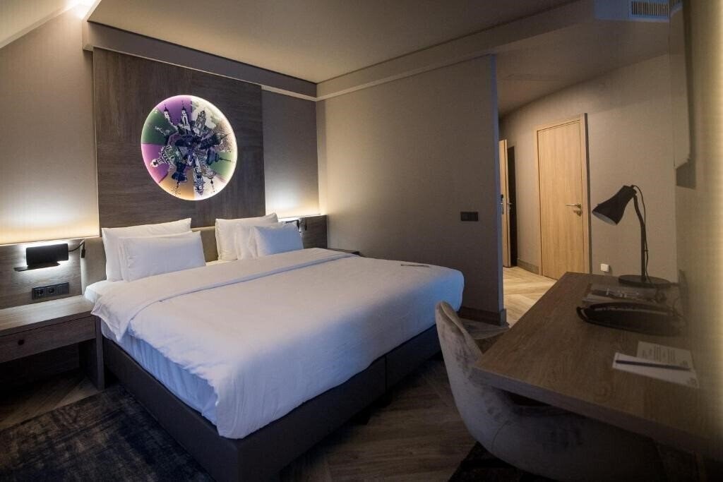 Зображення Conti 4*