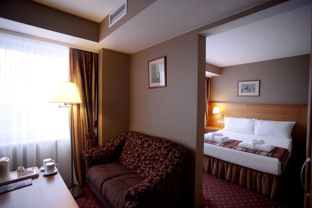 Фото Crowne Plaza Vilnius 4*