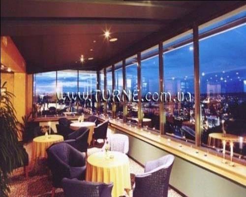 Готель Crowne Рlaza 4*