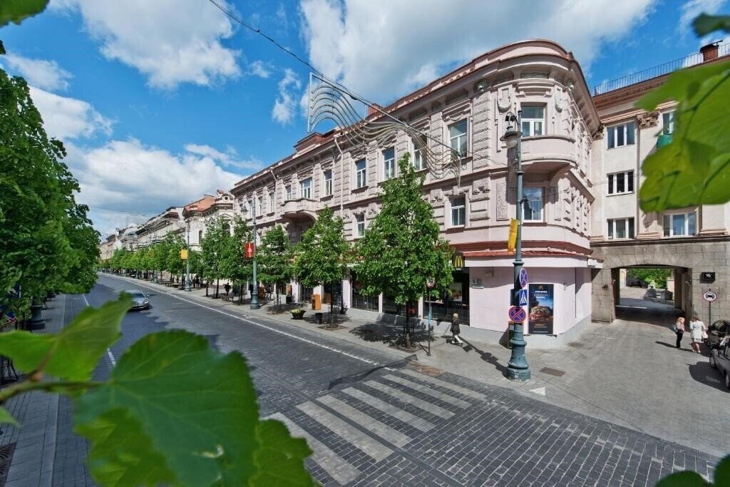 Фотография 15 Th Avenue 3*