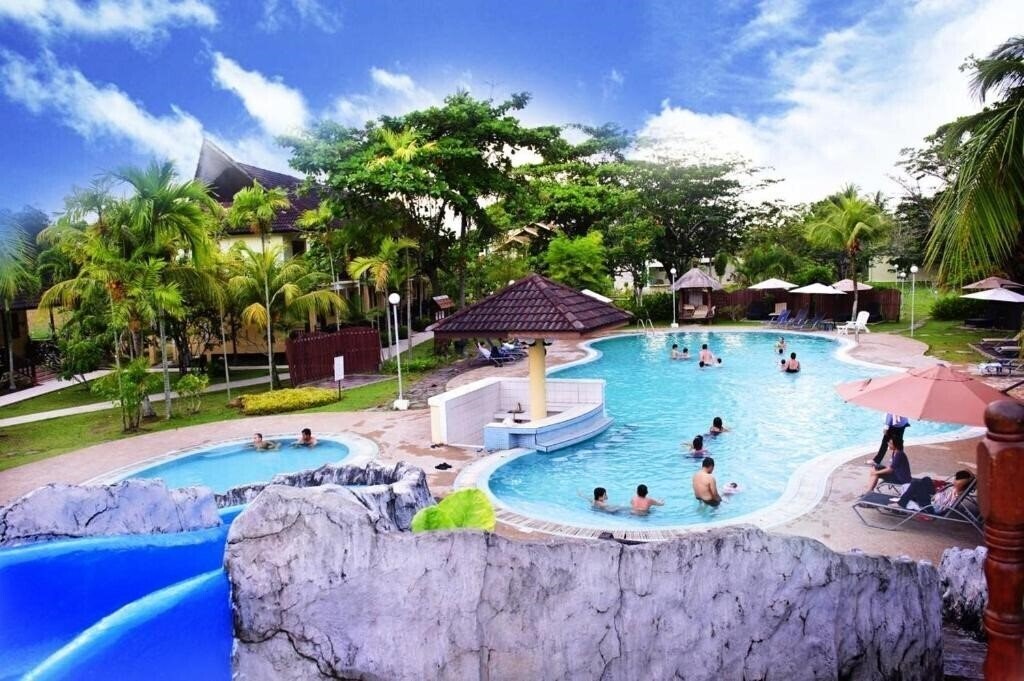 Готель Beringgis Beach Resorts 3*