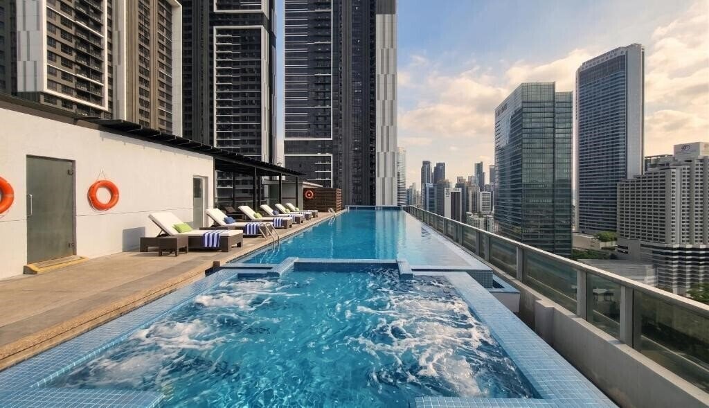 Отель Somerset Kuala Lumpur 4*