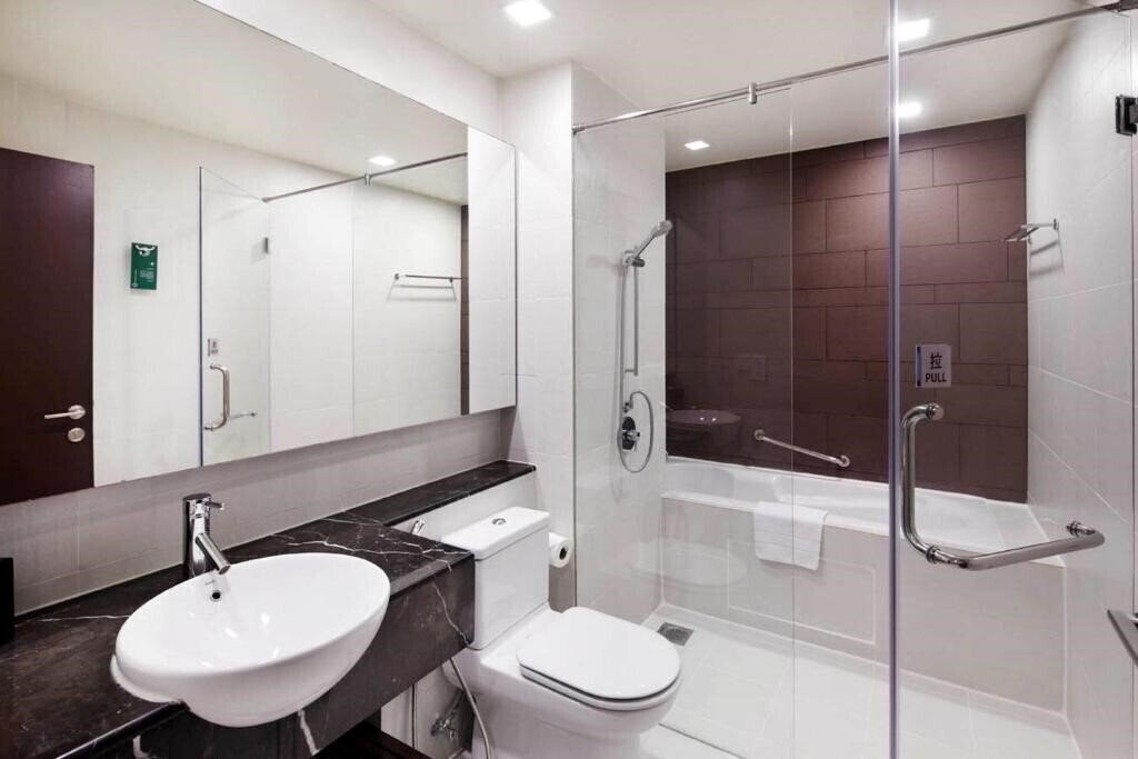 Фото Park Royal Serviced Suites 5*
