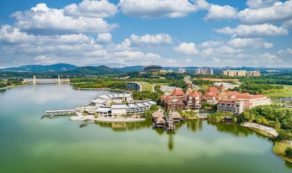 Зображення Pullman Putrajaya Lakeside 5*