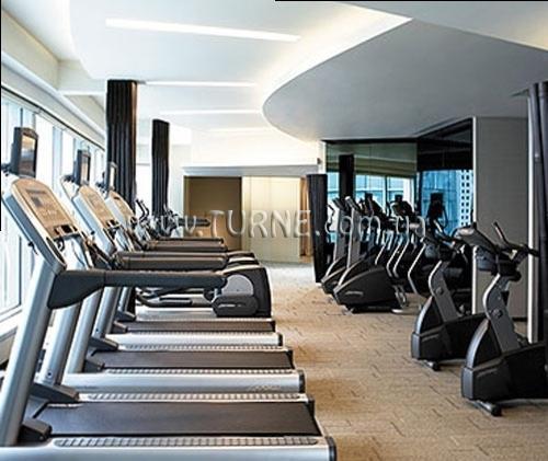 Готель Traders Hotel 4*