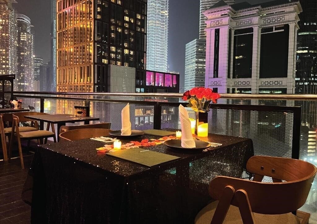 Изображение Hotel Maya Kuala Lumpur 5*