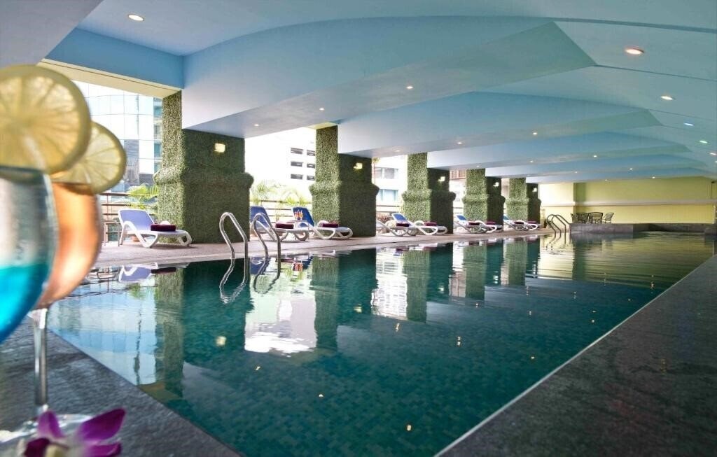 Готель Royal Kuala Lumpur 4*