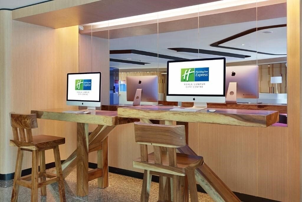 Картинка Holiday Inn Express Kl 3*