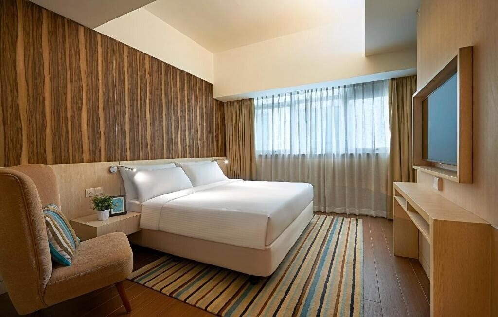 Готель Oasia Suites Kuala Lumpur 4*