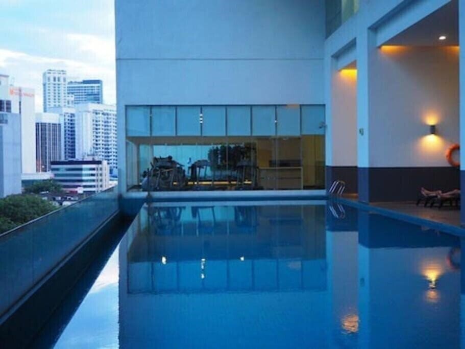 Фотографія Ramada Suites By Wyndham Klcc 4*