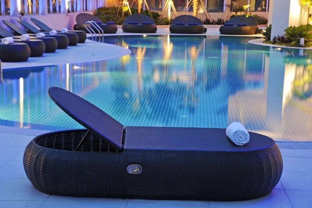 Отель Wyndham Grand Bangsar Kuala Lumpur 5*