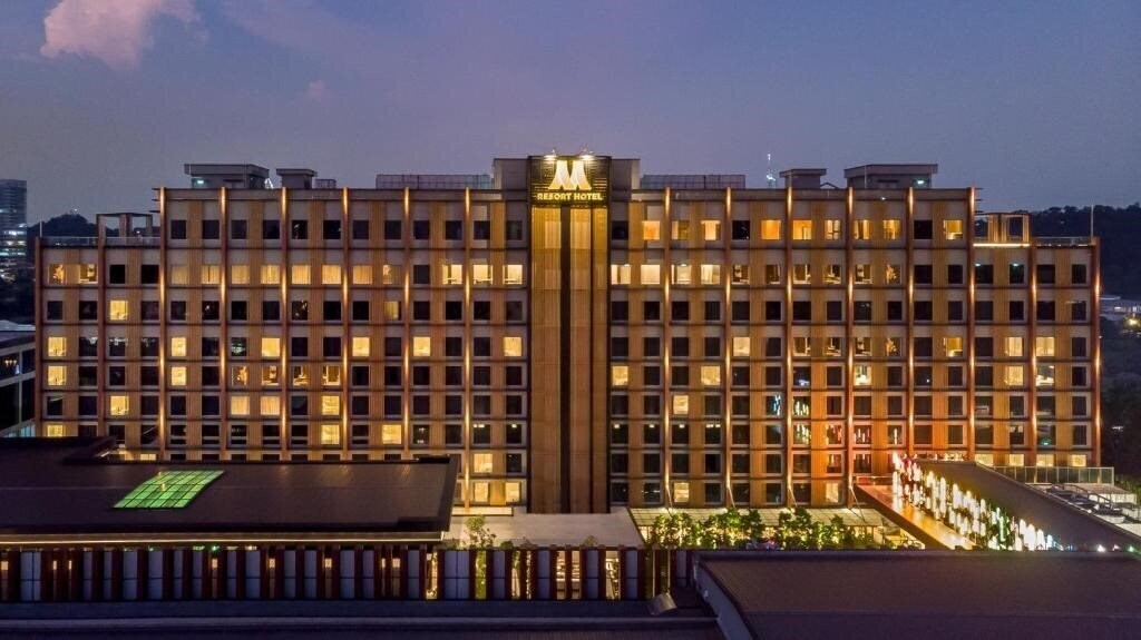 Отель M Resort & Hotel 5*
