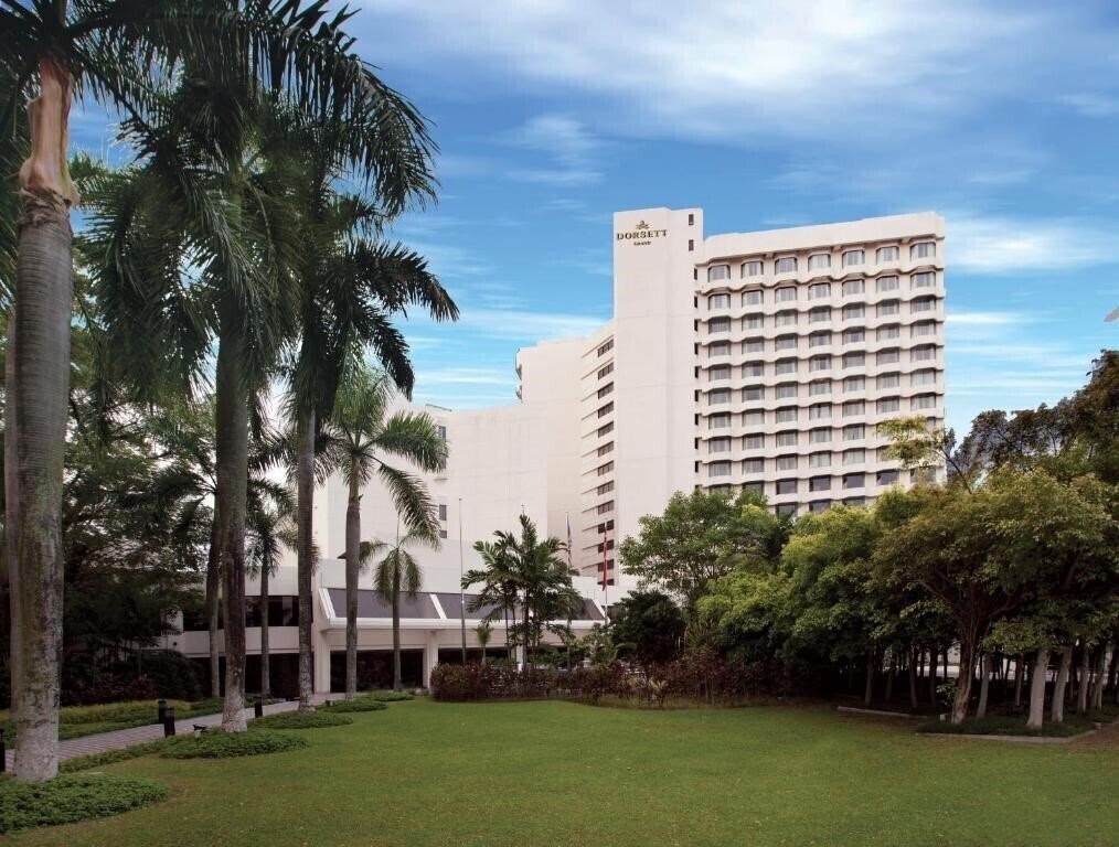 Фото Dorsett Grand Subang Hotel 5*