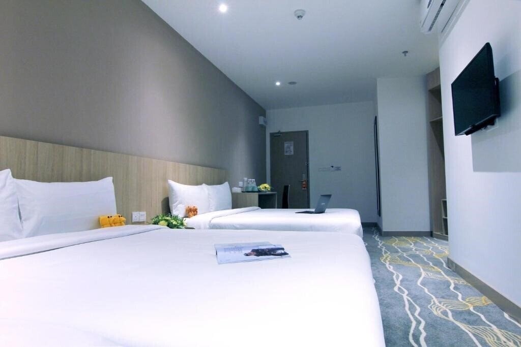Картинка Pacific Express Hotel Chinatown 3*