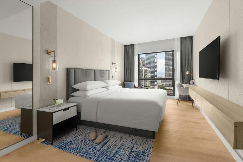 Фото Marriott Executive Apartments Kuala Lumpur 5*