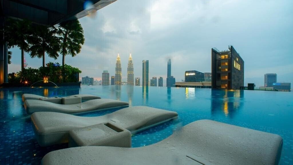 Фотография Eaton KLCC Residence by Moonway Luxury Suites 4*