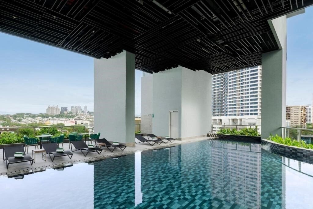 Отель Holiday Inn Kuala Lumpur Bangsar 4*