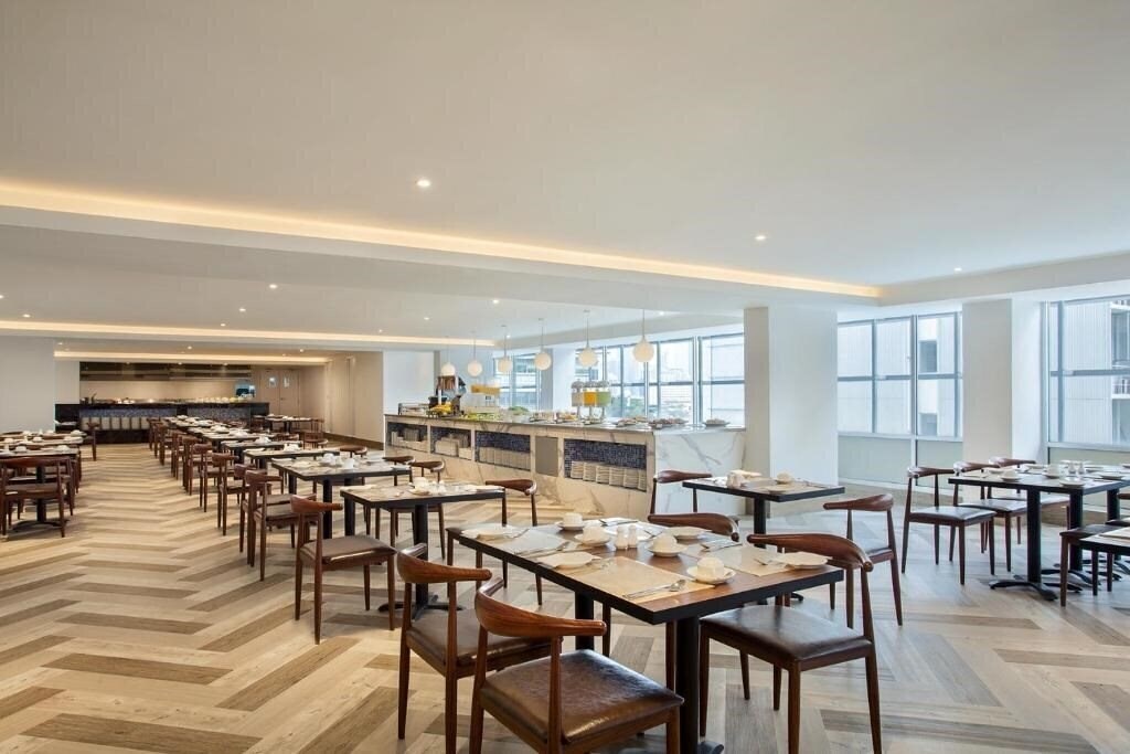 Фото Days Hotel & Suites by Wyndham Fraser Business 3*