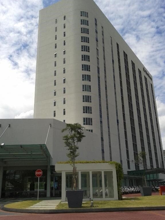 Готель The Everly Putrajaya Hotel 4*