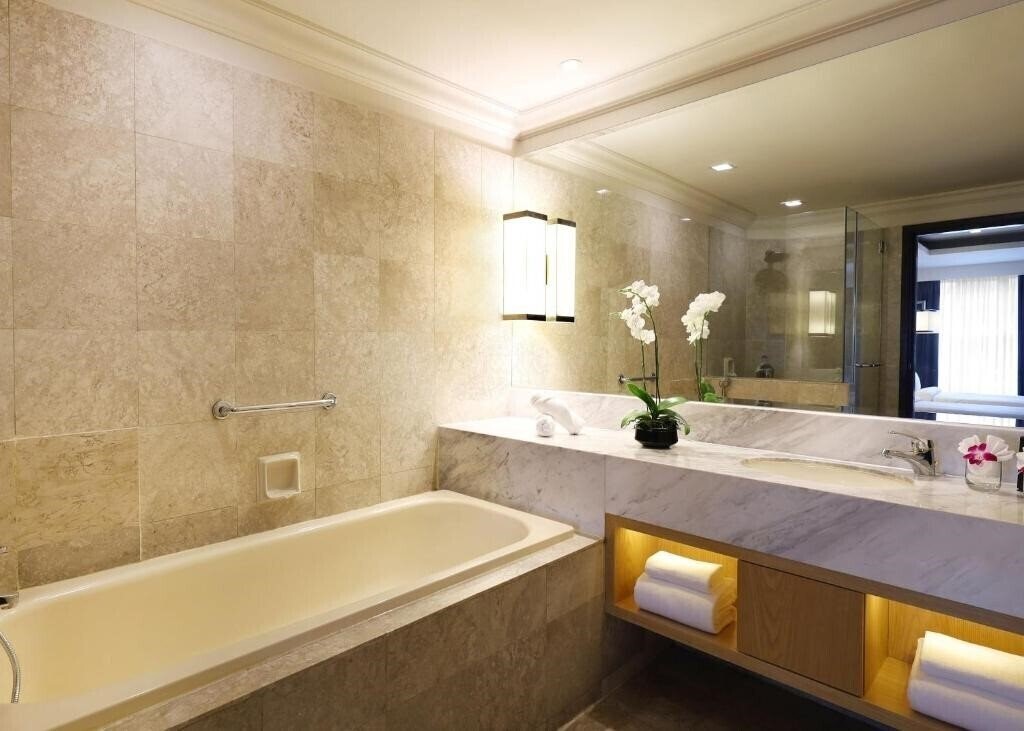 Фото Berjaya Times Square Hotel, Kuala Lumpur 4*
