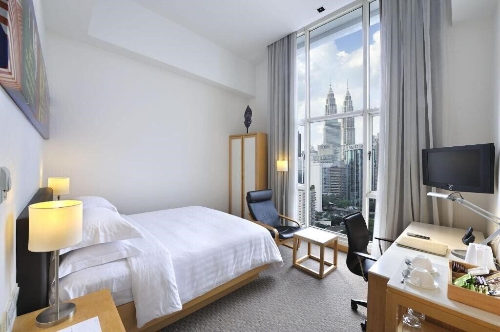 Фотография Hotel Capitol Kuala Lumpur 3*