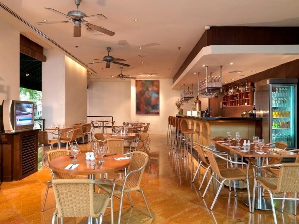 Изображение Hotel Capitol Kuala Lumpur 3*