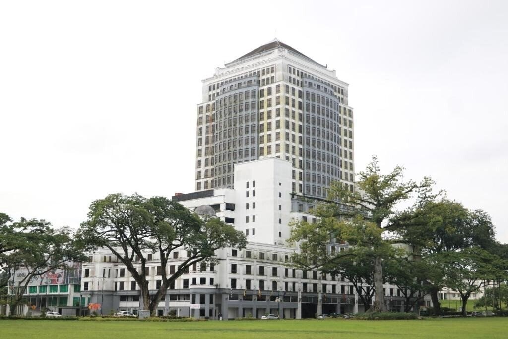 Готель Merdeka Palace 5*
