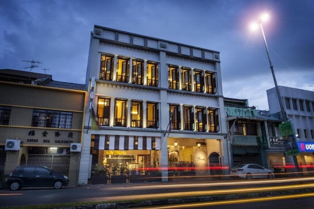 Отель The Ranee Boutique Suites 4*