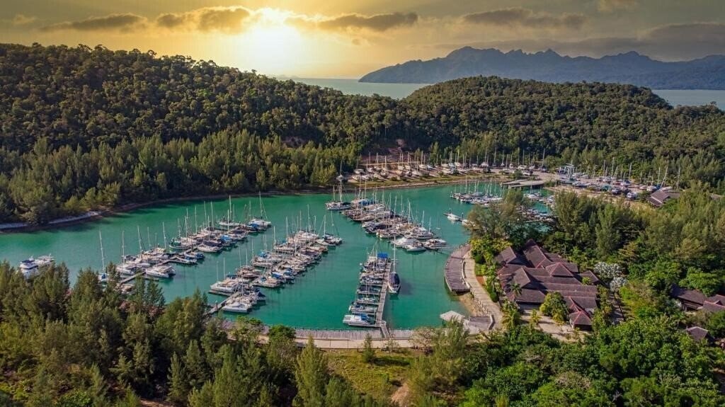 Фото Rebak Island Resort & Marina 5*