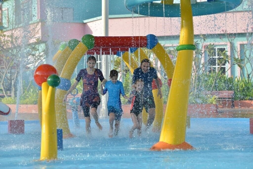 Картинка Bella Vista Waterfront Resort 3*