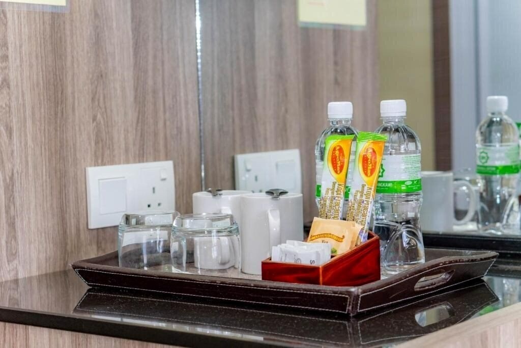Фотография HIG Hotel & Convention 3*