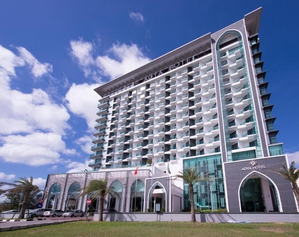 Готель Adya Hotel Kuah Langkawi 4*