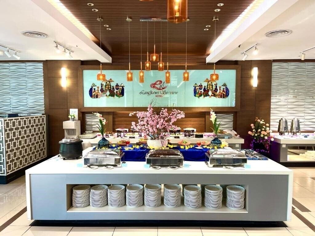 Фото Langkawi Seaview Hotel 3*