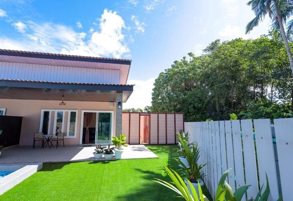 Фотографія D' Village Cottage 2 – Private Pool Villas 3*