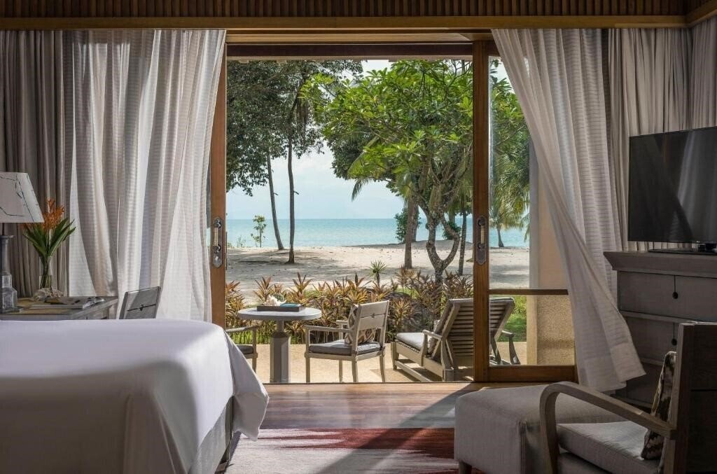 Фото Four Seasons Resort 5*