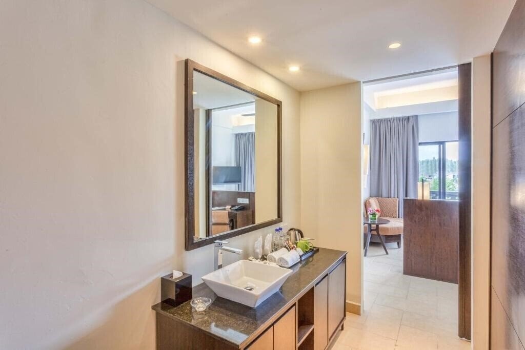 Фотографія Camar Resort Langkawi 4*