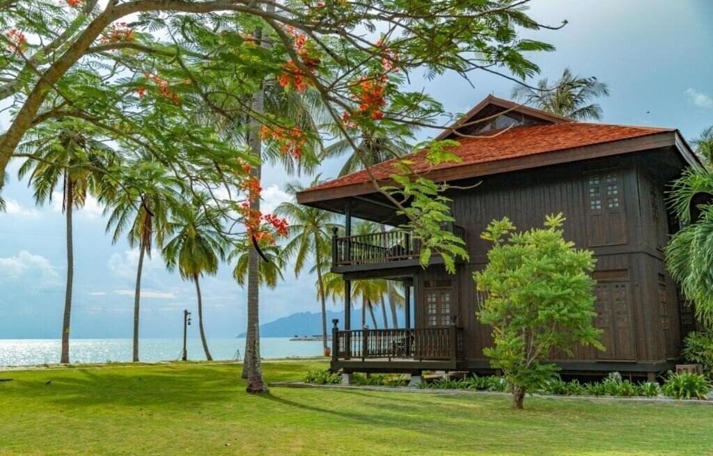 Готель Pelangi Beach Resort & SPA (ex. Meritus Pelangi Beach Resort) 5*