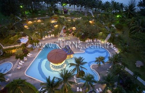 Отель Bayview Beach Rst 4*