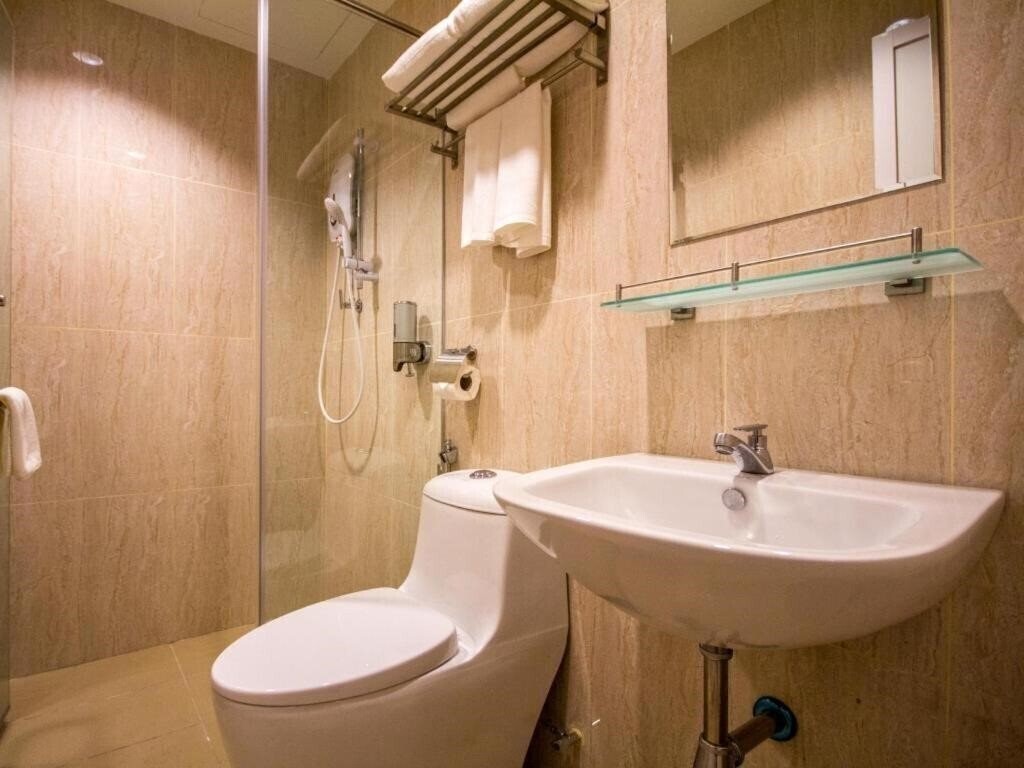 Фотография 118 Hotel 2*