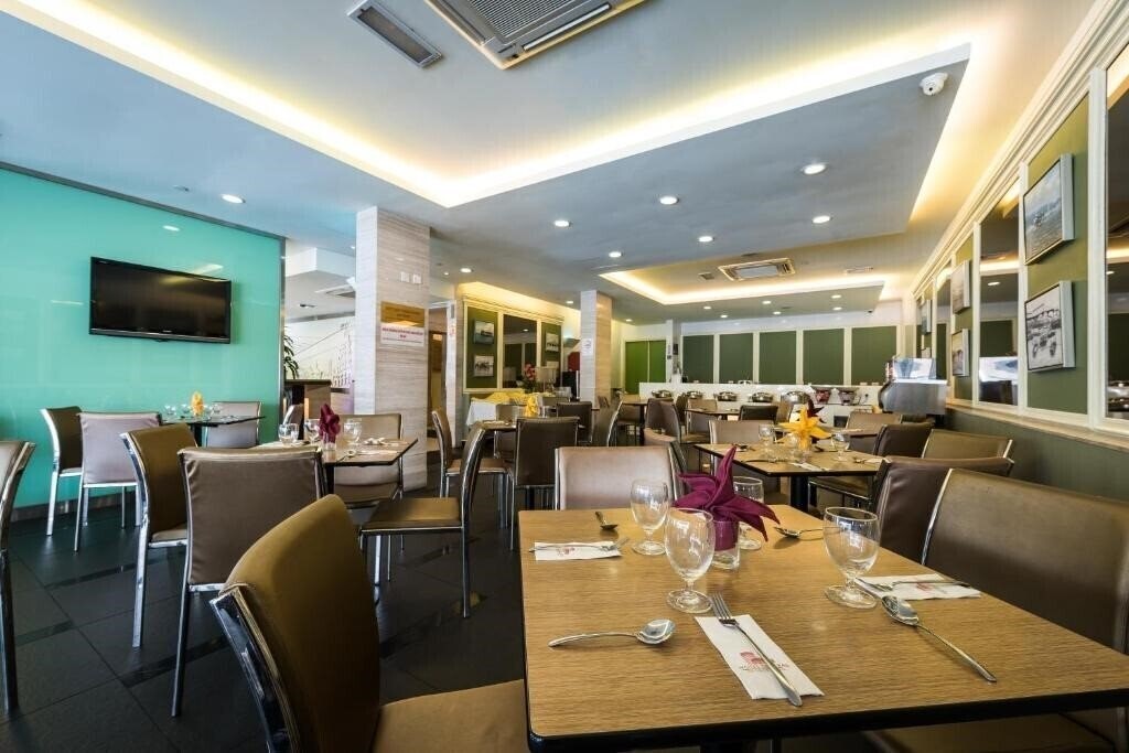 Изображение Hotel Sentral Georgetown 3*