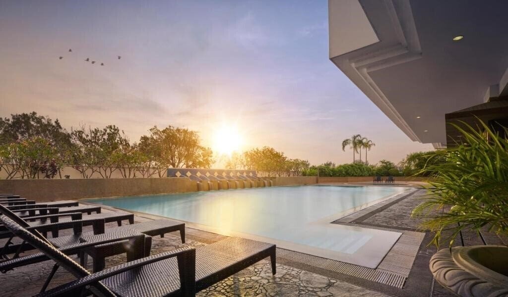 Готель Gurney Bay Hotel 5*