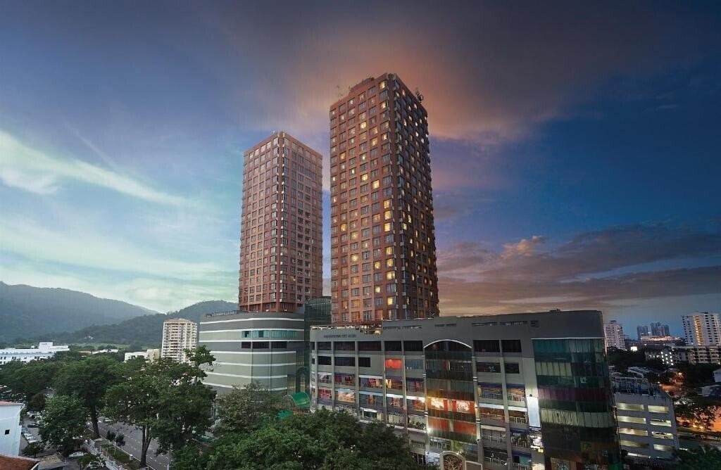 Отель Berjaya Penang Hotel 4*