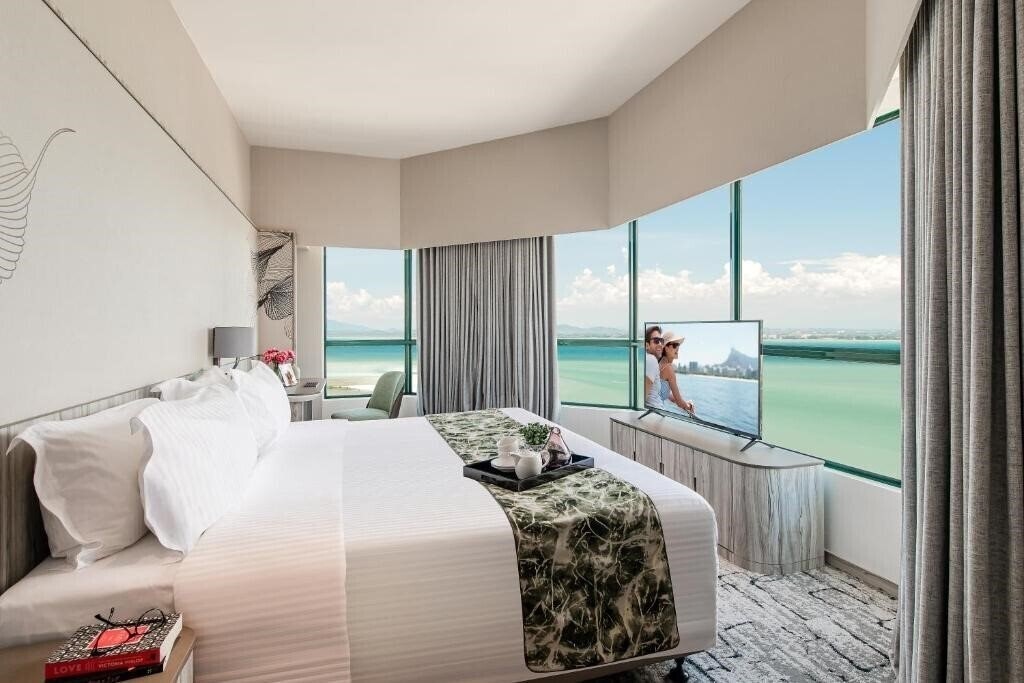 Отель Ascott Gurney Penang 5*