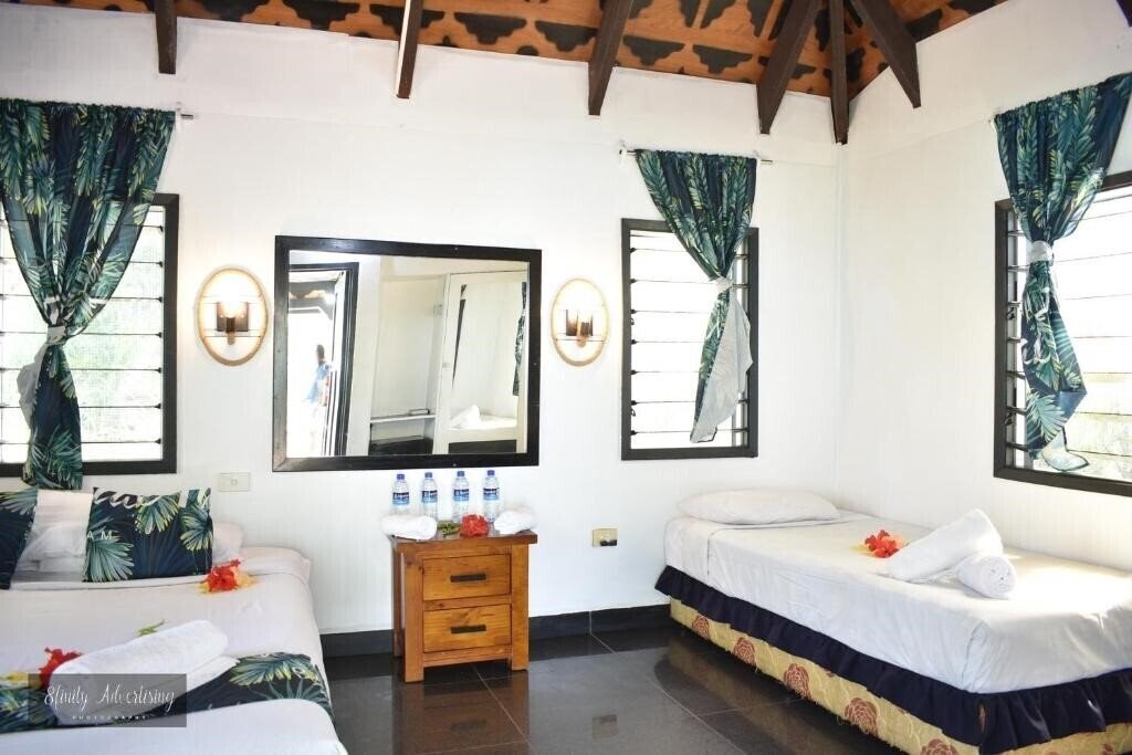 Фото Coral View Island Resort 2*